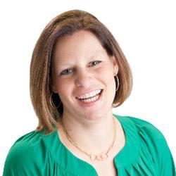 Bettina Pfeiffenberger, Leasing Specialist